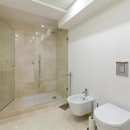 Stunning 2 Bed Apt W/terrace & Sleeps 5 Nr Rato 아파트 *