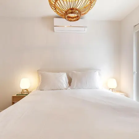 Stunning 2 Bed Apt W/terrace & Sleeps 5 Nr Rato * 리스본